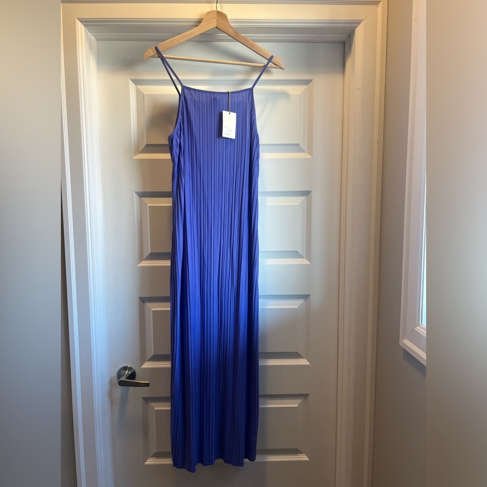 Women's dress